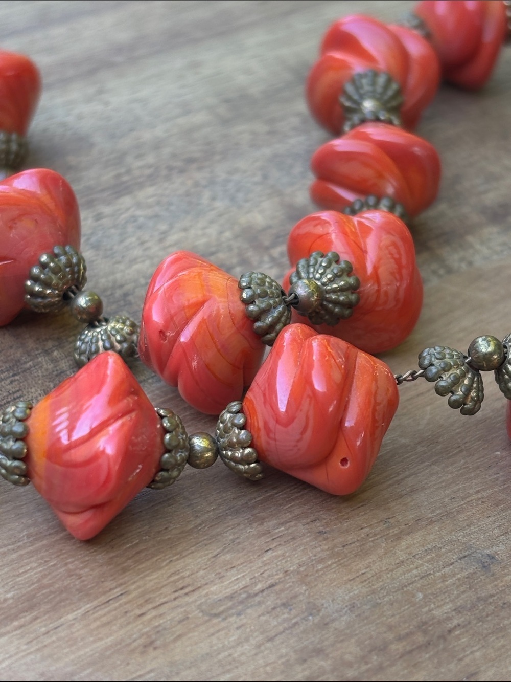 Vintage orange & red glass swirl double strand bracelet - Picture 11 of 11